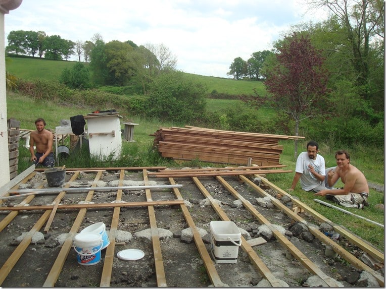 construction d'une terrasse en bois de 80m2