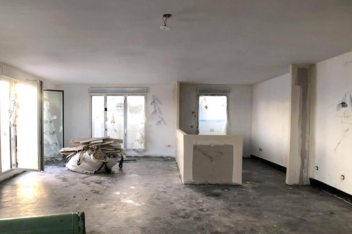 réunir 2 appartement - salon avant